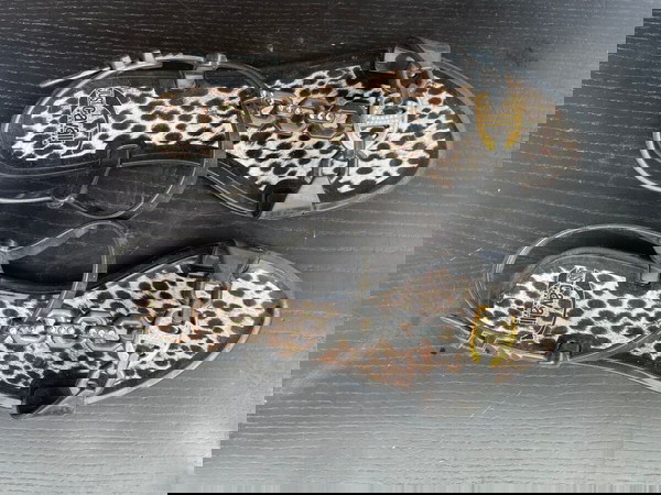 Γνήσια Just Cavali ιταλικά πλαστικά μαύρα/animal πέδιλα για τη θάλασσα, 38 μέγεθος