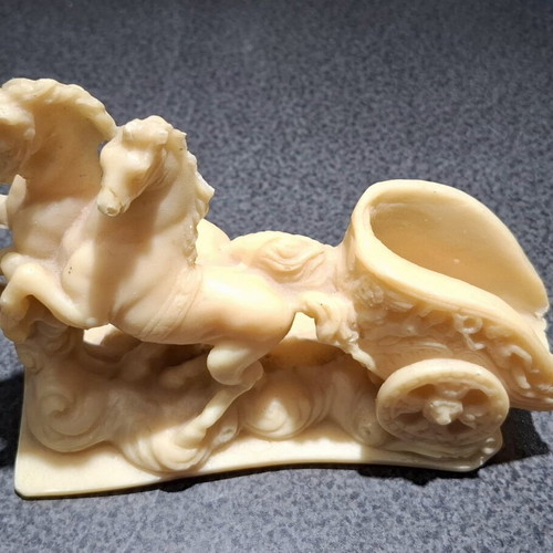 Vintage Italian Roman Chariot sculpture 16cm, like new