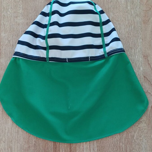 Energiers beach hat for 6-8 years, like new