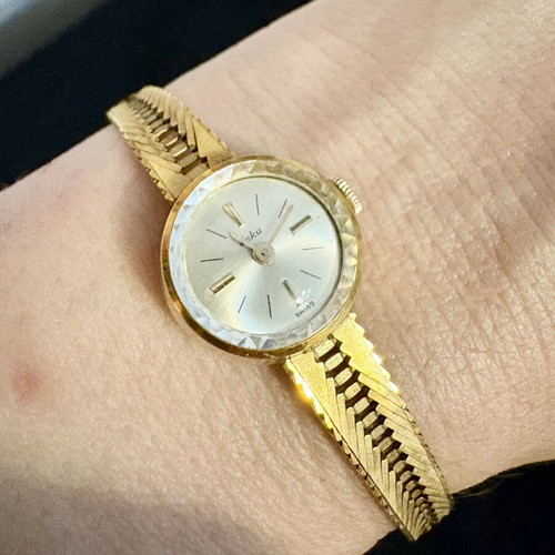 Eska Swiss gold bracelet watch 18 carat vintage