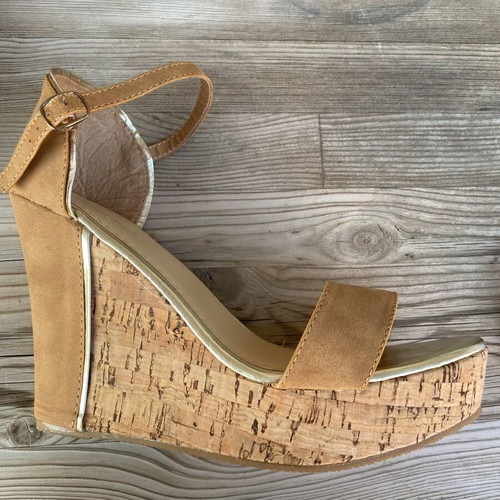 Camille Brown Platform Sandals Size 39 Like New, 10cm Heel
