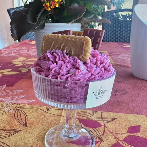 Handmade soy candle like summer ice cream