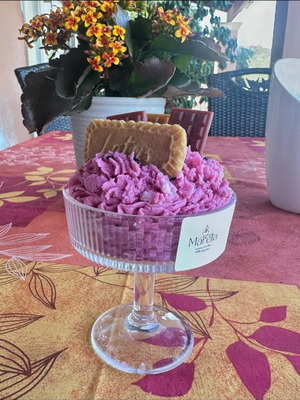 Handmade soy candle like summer ice cream