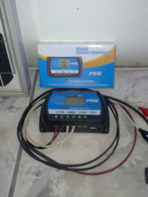 Σύστημα φόρτισης 60 W με φωτοβολταϊκά πάνελ και ρυθμιστή σαν καινούργιο
