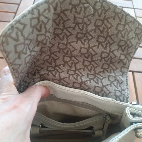 DKNY vintage shoulder bag used, beige and white