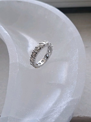 Silver eternity ring with stones 925 used, size 54