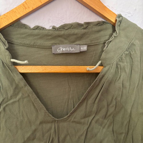 Geisha khaki shirt size XL or 42 used with defect