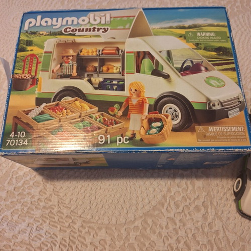 Playmobil Country 70134 like new with box and instructions