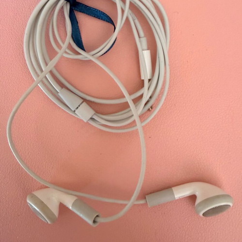 Apple EarPods with cable, 3.5mm jack used