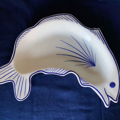 Handmade decorative Sidéris platter like new, Porto Heli