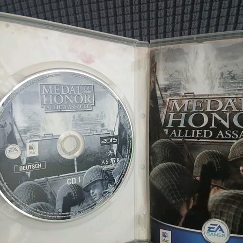 Medal of Honor Allied Assault PC game used with manual, case wear