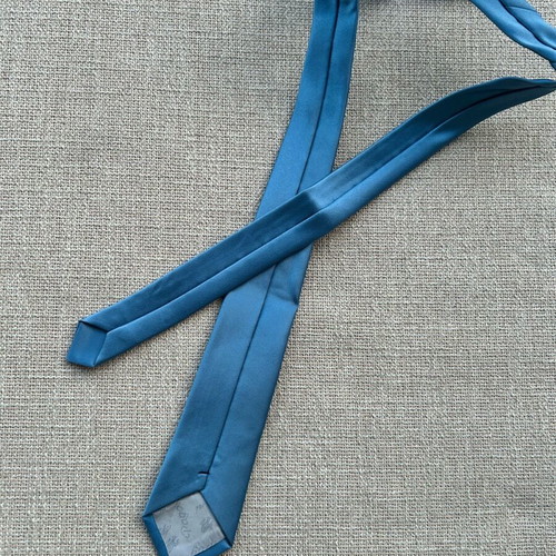 Children's tie blue by Pagoni like new