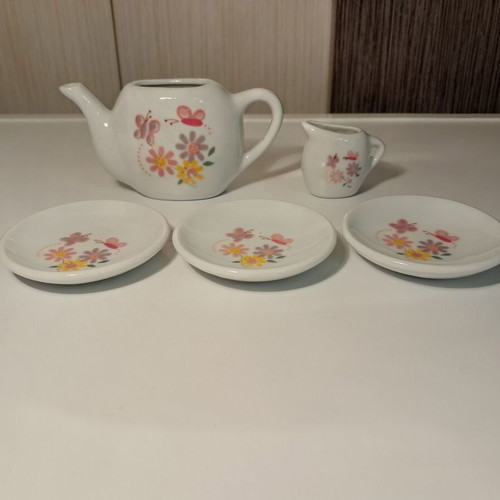 Porcelain Mini Tea Set 5 Pieces New, Floral Pattern