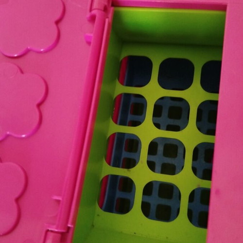 Polly Pocket Shake 'n Sort toy in like new condition