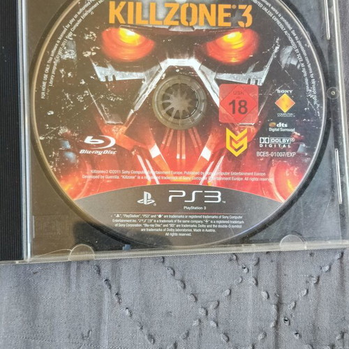 Killzone 3 PS3 game used with minor disc scratches