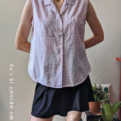Gingham sleeveless women shirt used, pink and white, size L