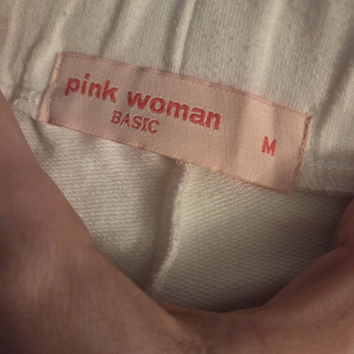 Pink Woman white shorts medium like new