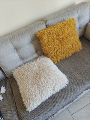 Pillowcases set of 2, like new