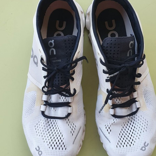 Sneakers size 42 used, white