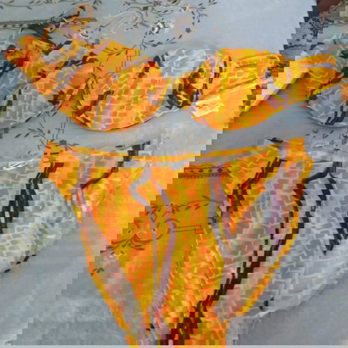 Μαγιό μπικίνι καινούργιο, μέγεθος 50 κάτω και σουτιέν C, πορτοκαλί