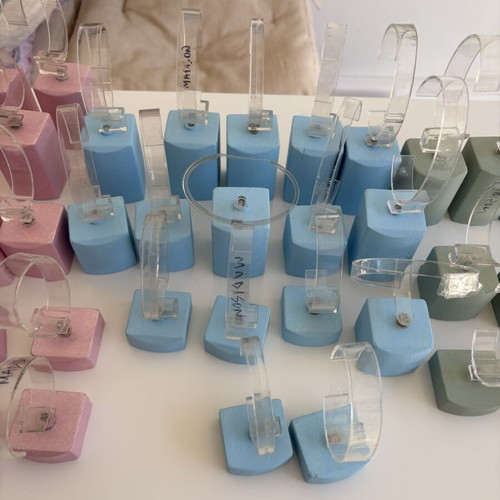 Wooden watch display stands used, set of 42 pieces with plastic clips