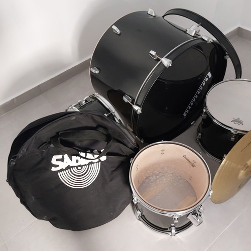 Ludwig Drum Set with Sabian and Turkey Cymbals used, complete rock setup