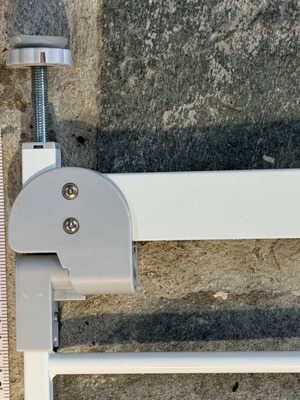 Security gate for babies like new