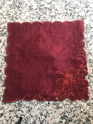Napkins set of 6 30cm like new, red