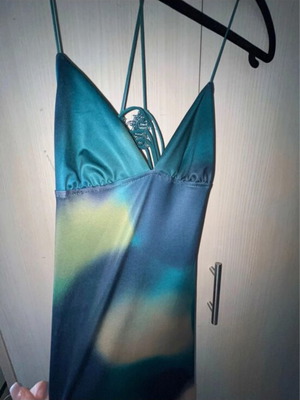 Backless dress like new, blue and green, size S