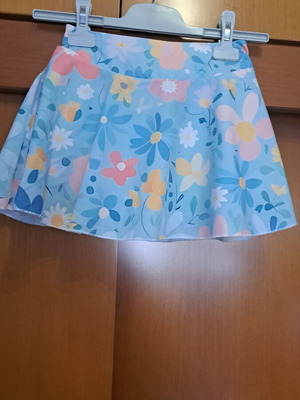 Temu skirt with built-in shorts, like new, blue floral, size 116 cm