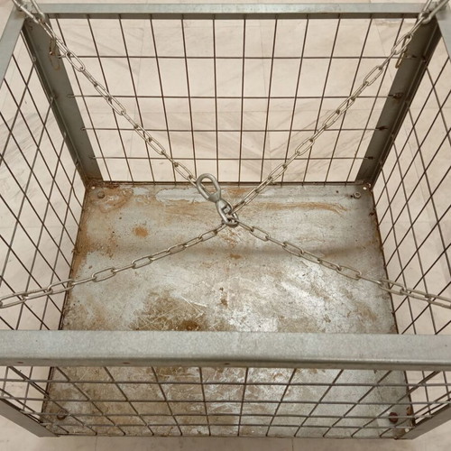 Galvanized transport basket used with wheels