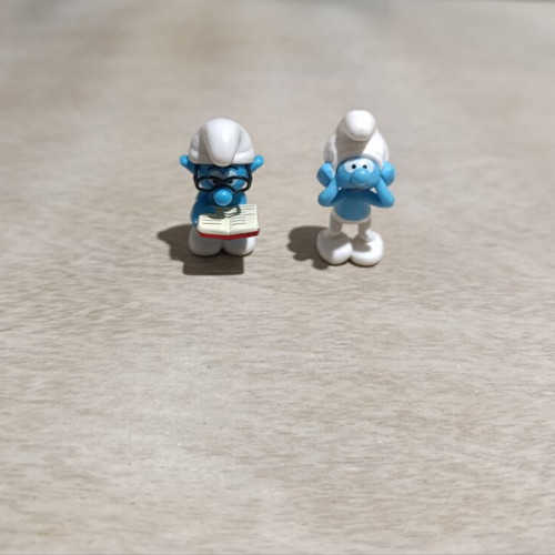 Smurfs Kinder figures set of 2 like new