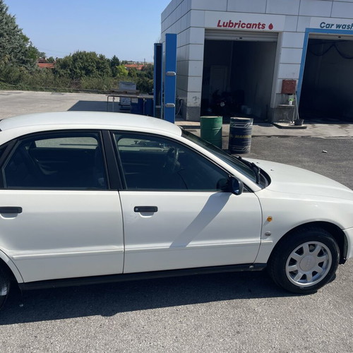 Audi A4 B5 1995 1.8L 125hp sedan manual