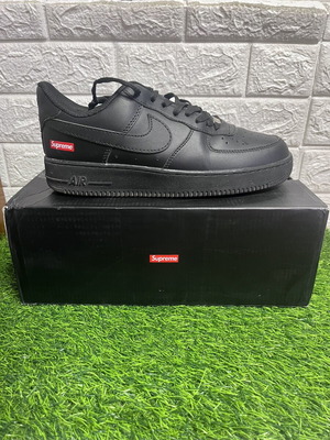 Nike Air Force 1 Supreme αθλητικά παπούτσια σε μαύρο, μέγεθος 45