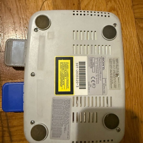 PS One used, functional with cables