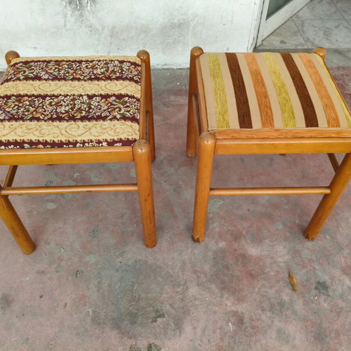 Set of 2 wooden stools used