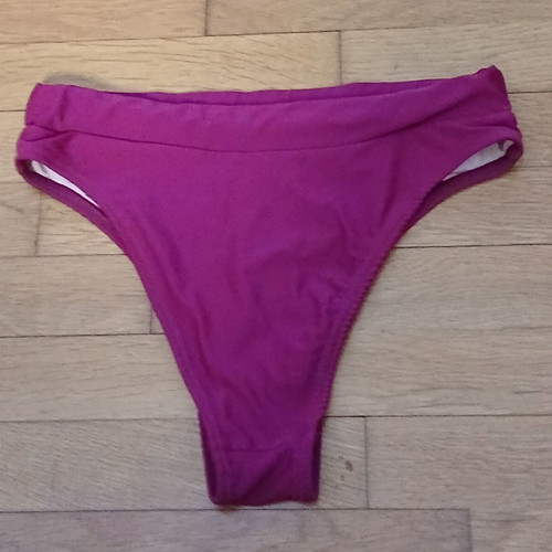 Bubblegun high cut bikini bottom medium used, pink and purple