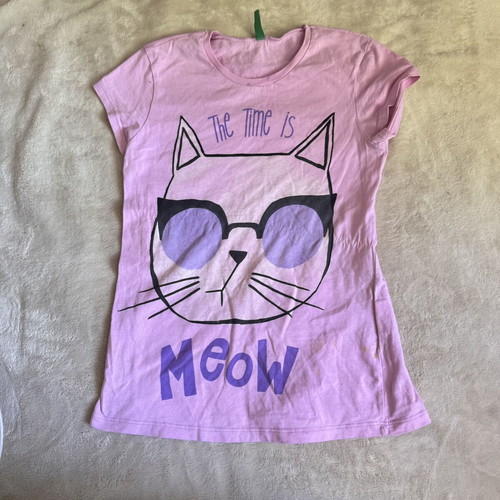 Girls pink t-shirt United Colors of Benetton 140 cm used with stain
