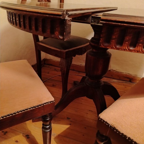 Dining set made of solid wood like new with extendable round table, 4 chairs and large buffet cabinet