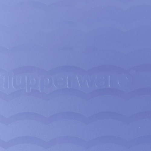 Tupperware container 1.6L with adjustable ventilation system, like new
