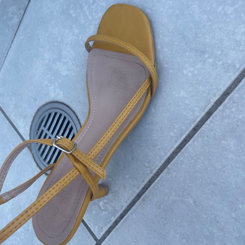 Yellow sandals size 39 like new