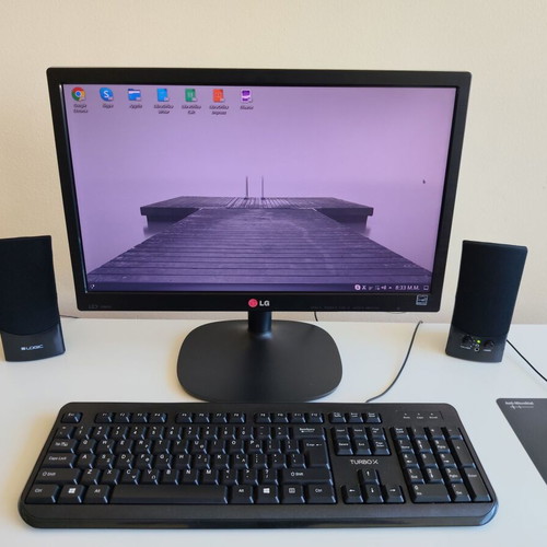 Desktop PC set Pentium 3GHz 4GB RAM with LG 19" monitor, keyboard, mouse, speakers