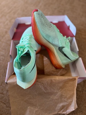 Nike Vaporfly Next% 3 ZoomX αθλητικά παπούτσια καινούργια, μέγεθος 46, πολύχρωμα πράσινα