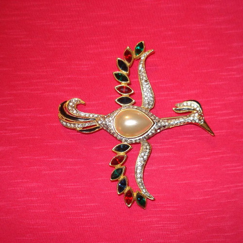 Pin like new