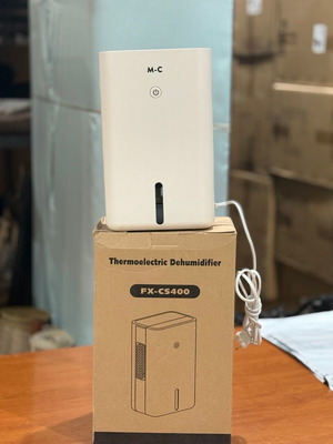 Thermoelectric Dehumidifier new with 1.5L Tank 220–240V