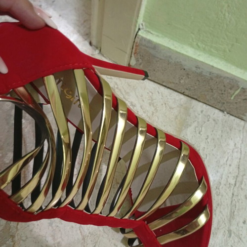 Heels size 39 new, red and gold