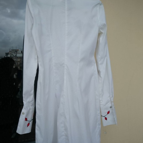 Flavio Castellani women's shirt used, white with floral patterns