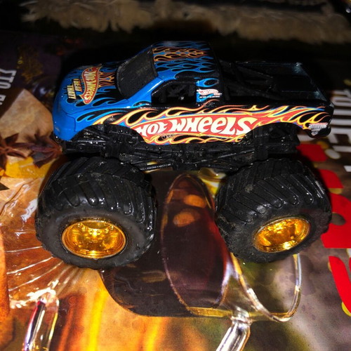 Monster truck like new