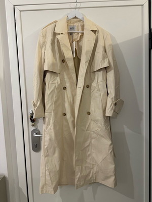 Zara trench coat new, size XS-S, cream