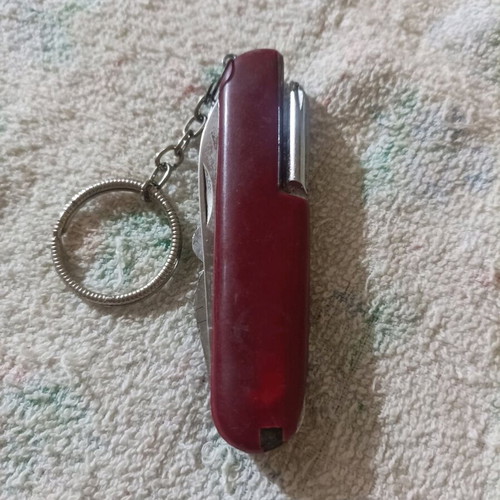 Swiss army knife keychain like new, multi-tool